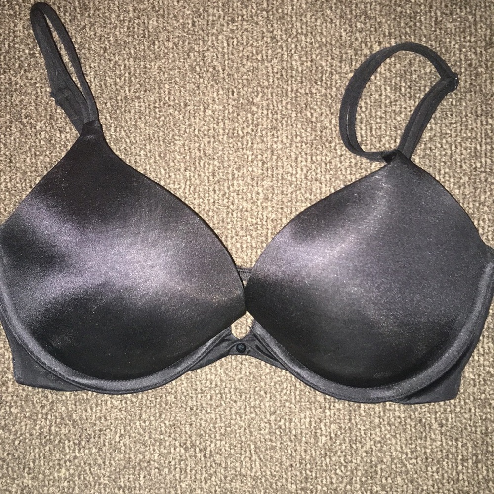 VS black push up bra